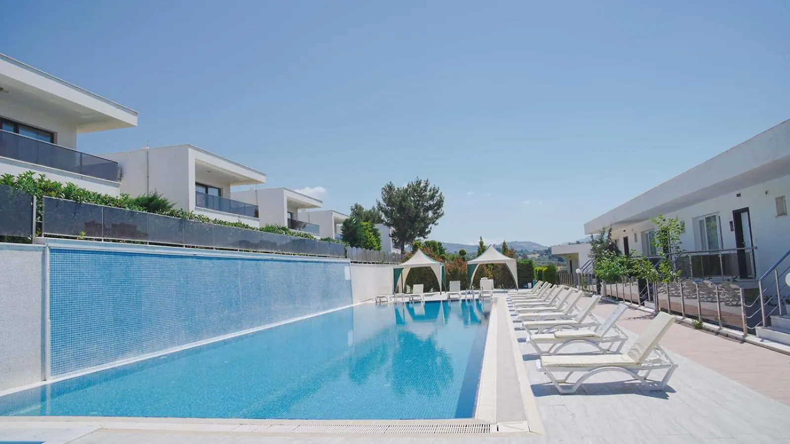 Bahceli Luex Villa Kusadası